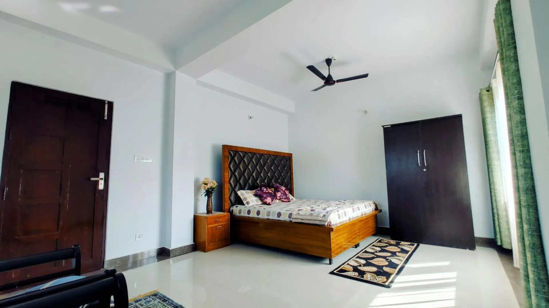 Whispering Meadows Apartment Shimla 0*,  India