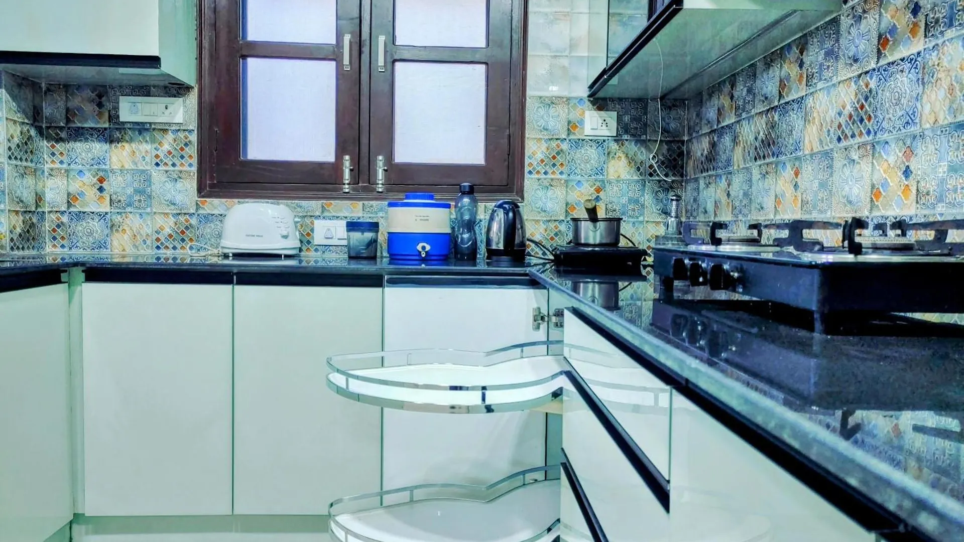 Homestay Whispering Meadows Apartment Shimla